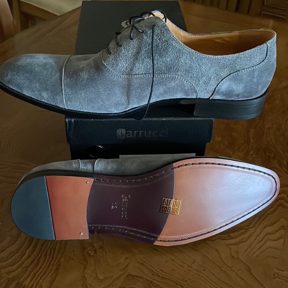 Carrucci men’s suede lace up suede gray. Size12